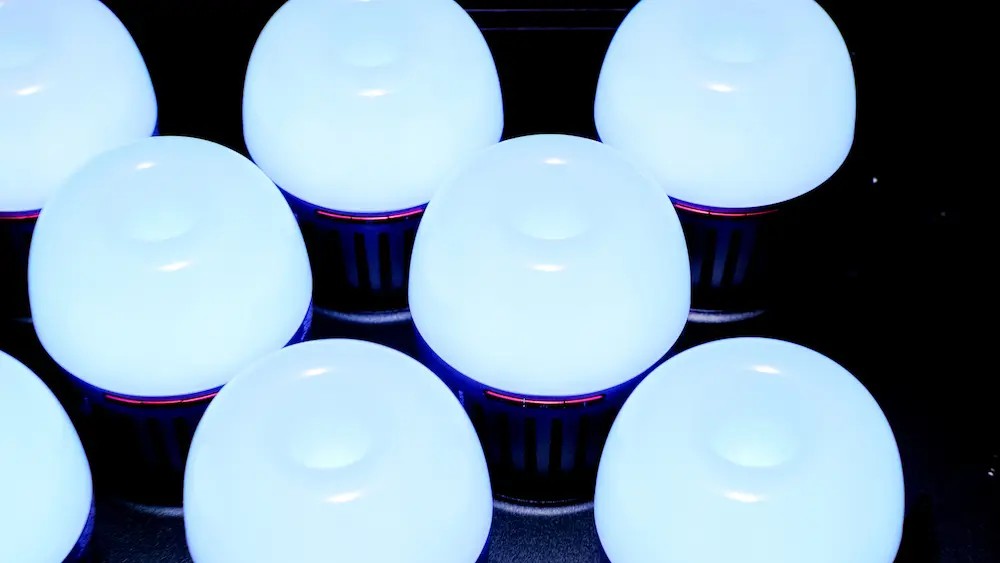 Accent B7c 8-Light Kit | Aputure