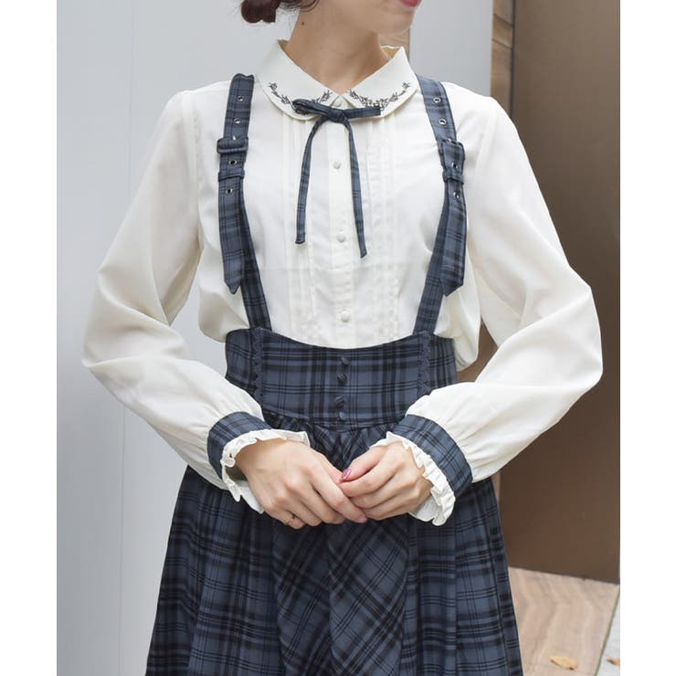 リボンブローチ付き刺繍襟ブラウス[品番：IGAW0005604]｜axes femme