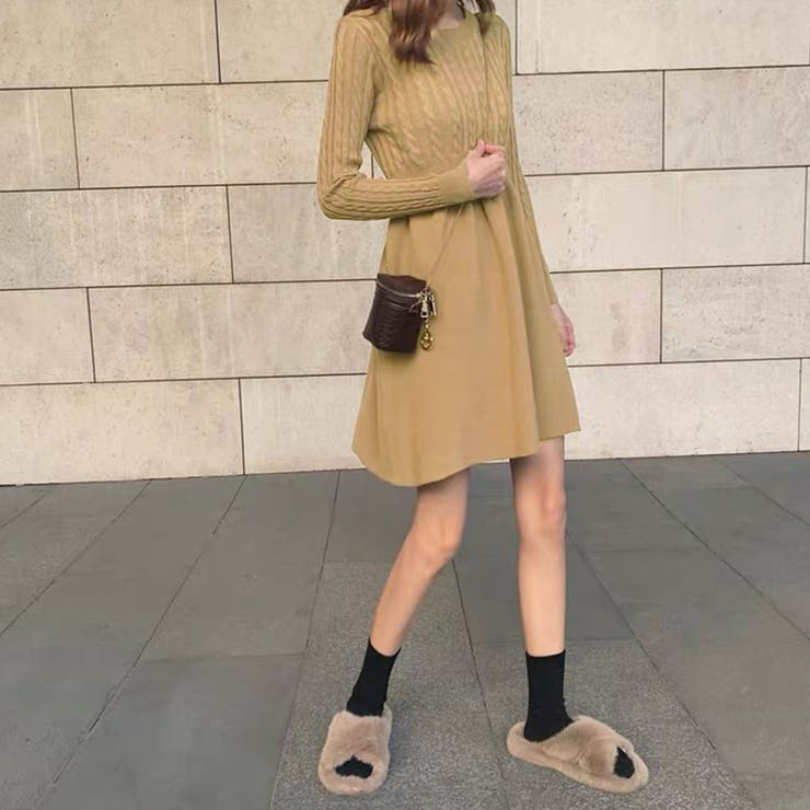 ケーブル編みニットミニワンピース 韓国風[品番：AGCW0003324