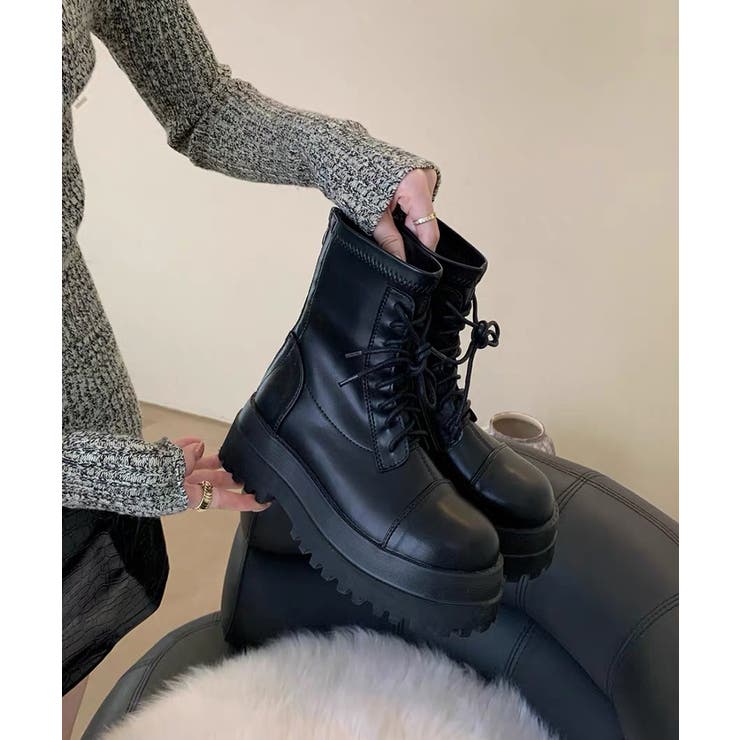 厚底ブーツ レースアップショートブーツ トラックソール[品番