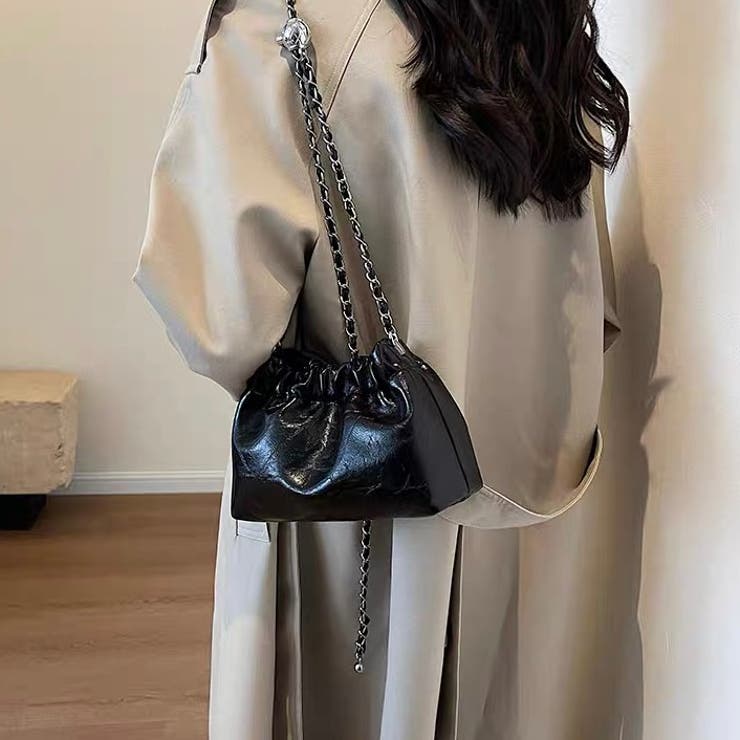 シルバーチェーンミニショルダーバッグ[品番：SHNW0010035]｜LADY LIKE