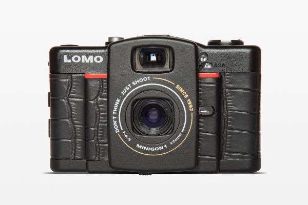 フィルムカメラ – Lomography
