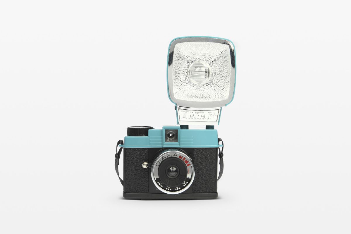 Diana Mini and Flash (ハーフサイズ対応) – Lomography