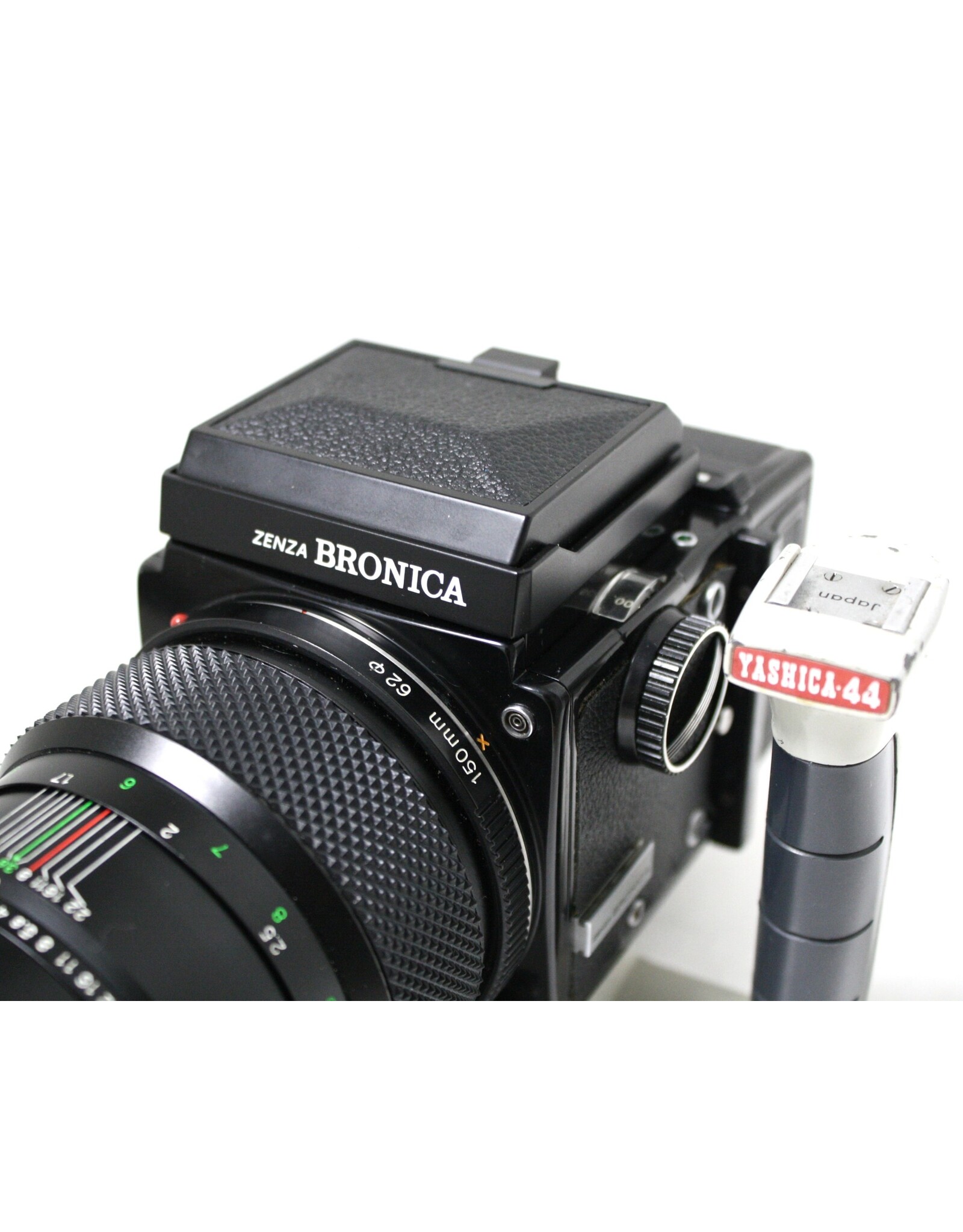 Bronica Zenza ETR with 150mm f3.5 lens - Camera Concepts