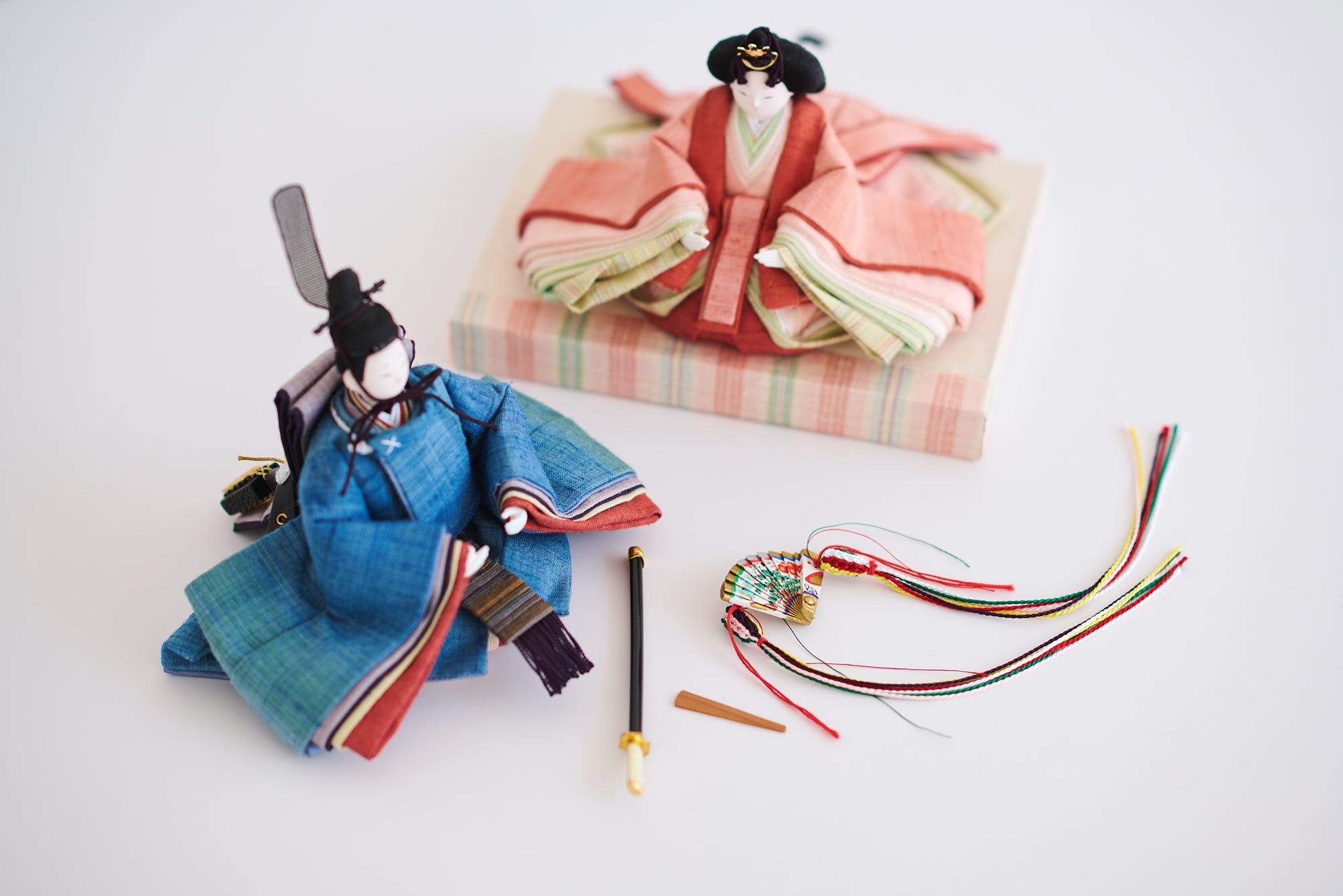 アトリエシムラ × 中川政七商店 草木染めの衣裳着雛飾り - アトリエシムラ