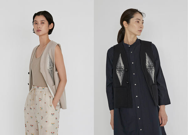 コーディネートに彩りをもたらしてくれるベスト＜ネイティブ柄ベスト＞