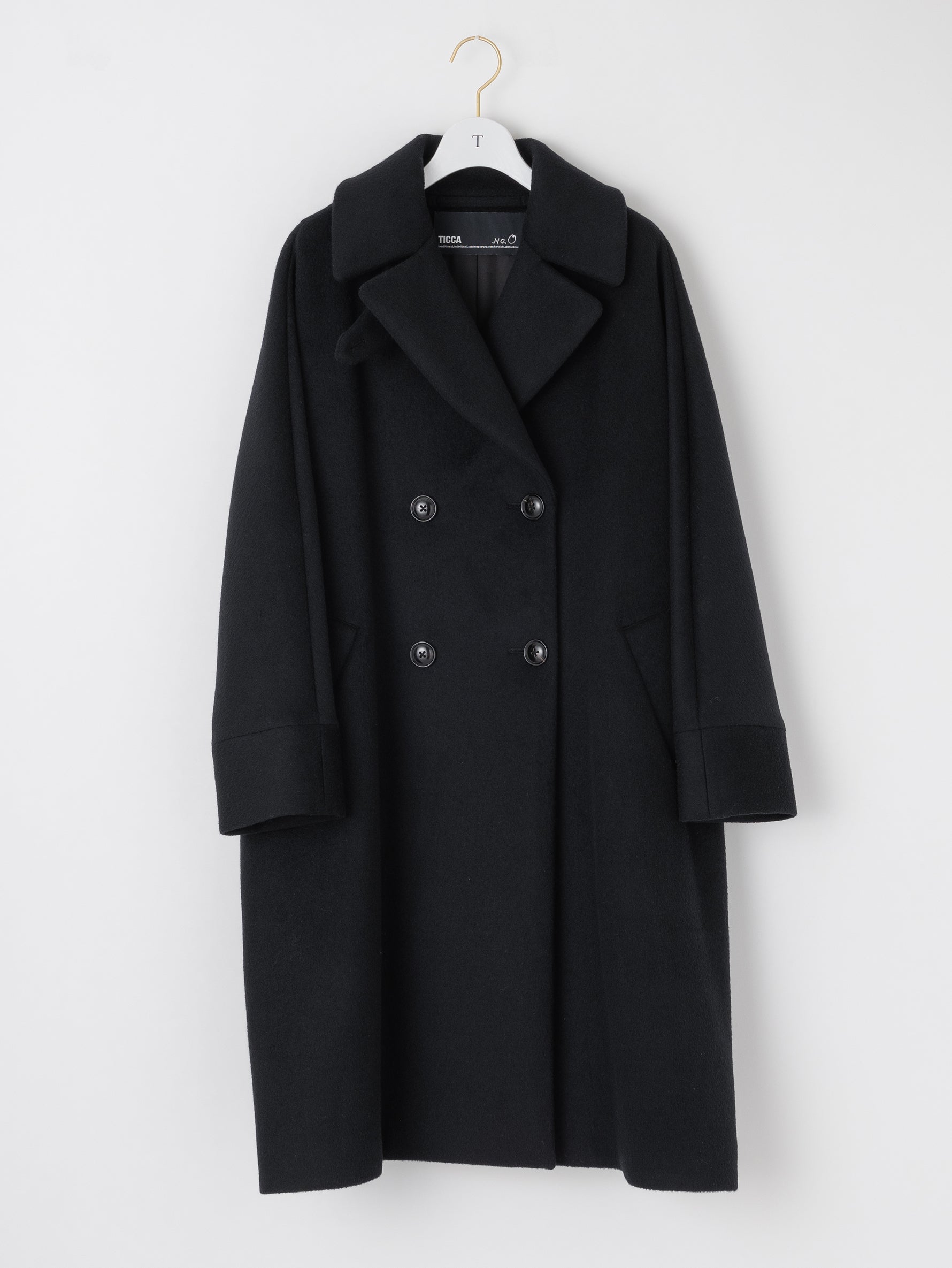 唯一無二の存在感のスペシャルな＜プレミアムコート＞