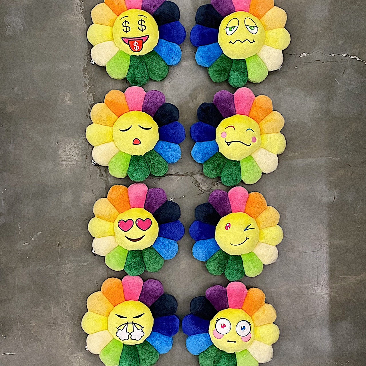 Takashi Murakami / kaikai kiki】大人気のクッションが待望の再入荷