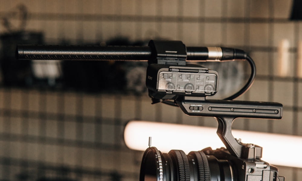 カメラ用外付けマイクのガイド – SYNCO