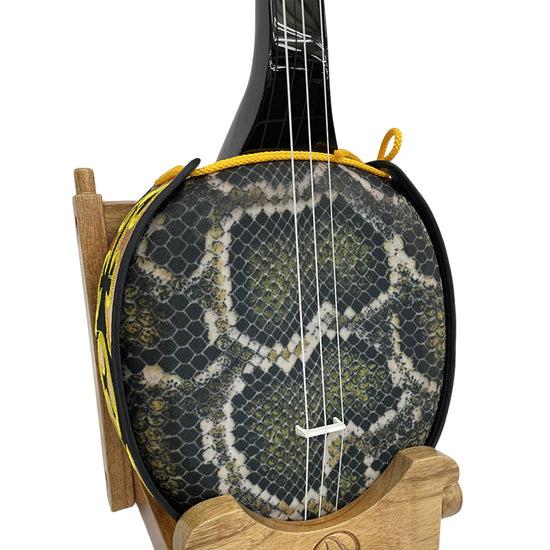 つは琉球店の三線について