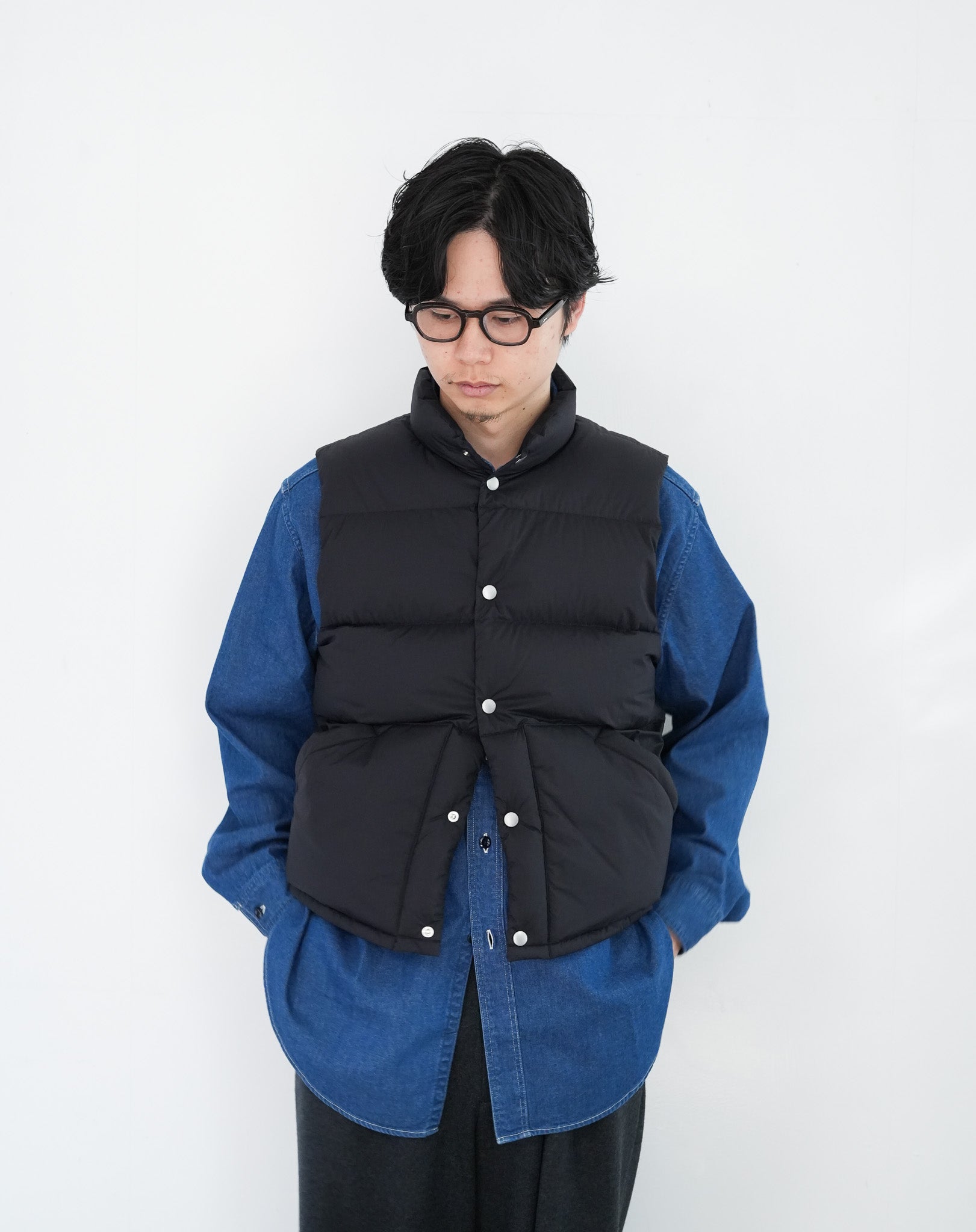 AURALEE SUPER LIGHT NYLON RIPSTOP DOWN VEST – Chum!