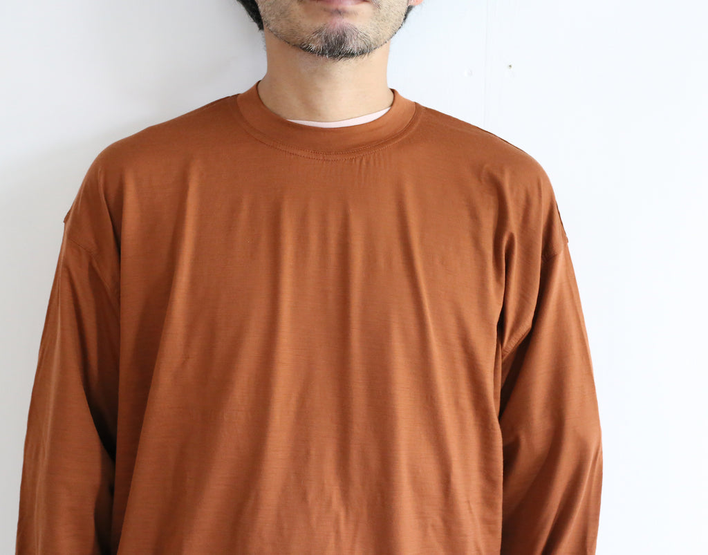 AURALEE WASHABLE LIGHT WOOL JERSEY L/S TEE – Chum!