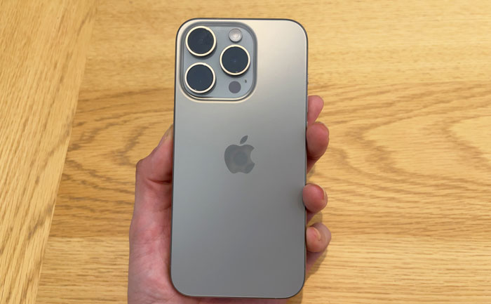 iPhone15Pro/15ProMaxのナチュラルチタニウムに合うスマホケースおすすめ！