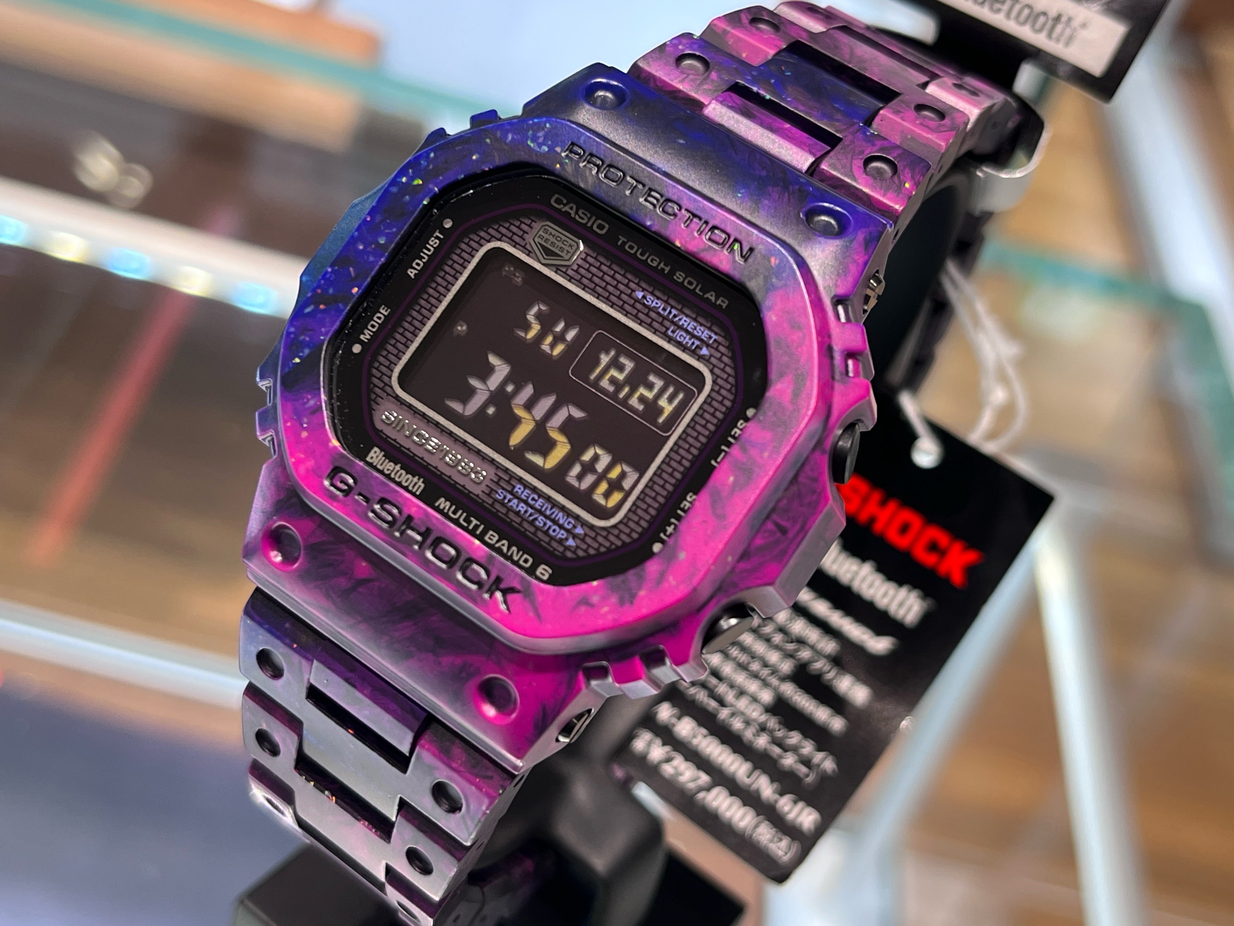 フルカーボンの新作G-SHOCKをご紹介⌚ – WING REVOLUTION