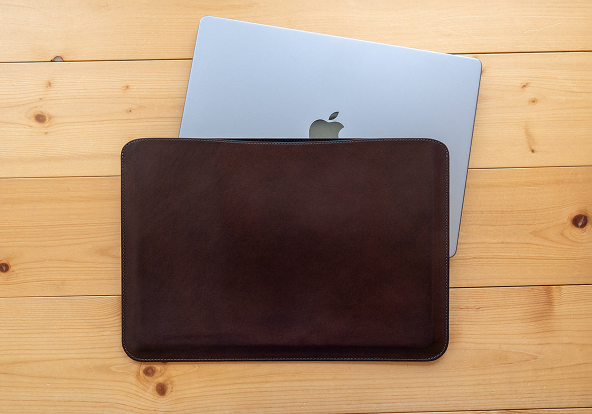 職人が作るレザースリーブ 13インチMacBook Air用 – 国立商店