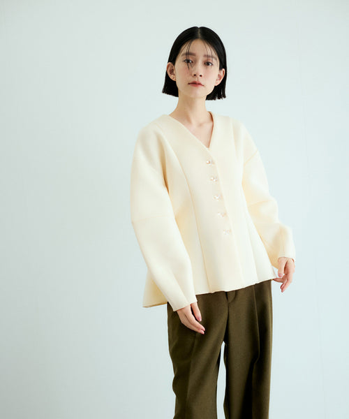 ADAM ET ROPÉ FEMME(アダム エ ロペ ファム) / ミックスボタンペプラム