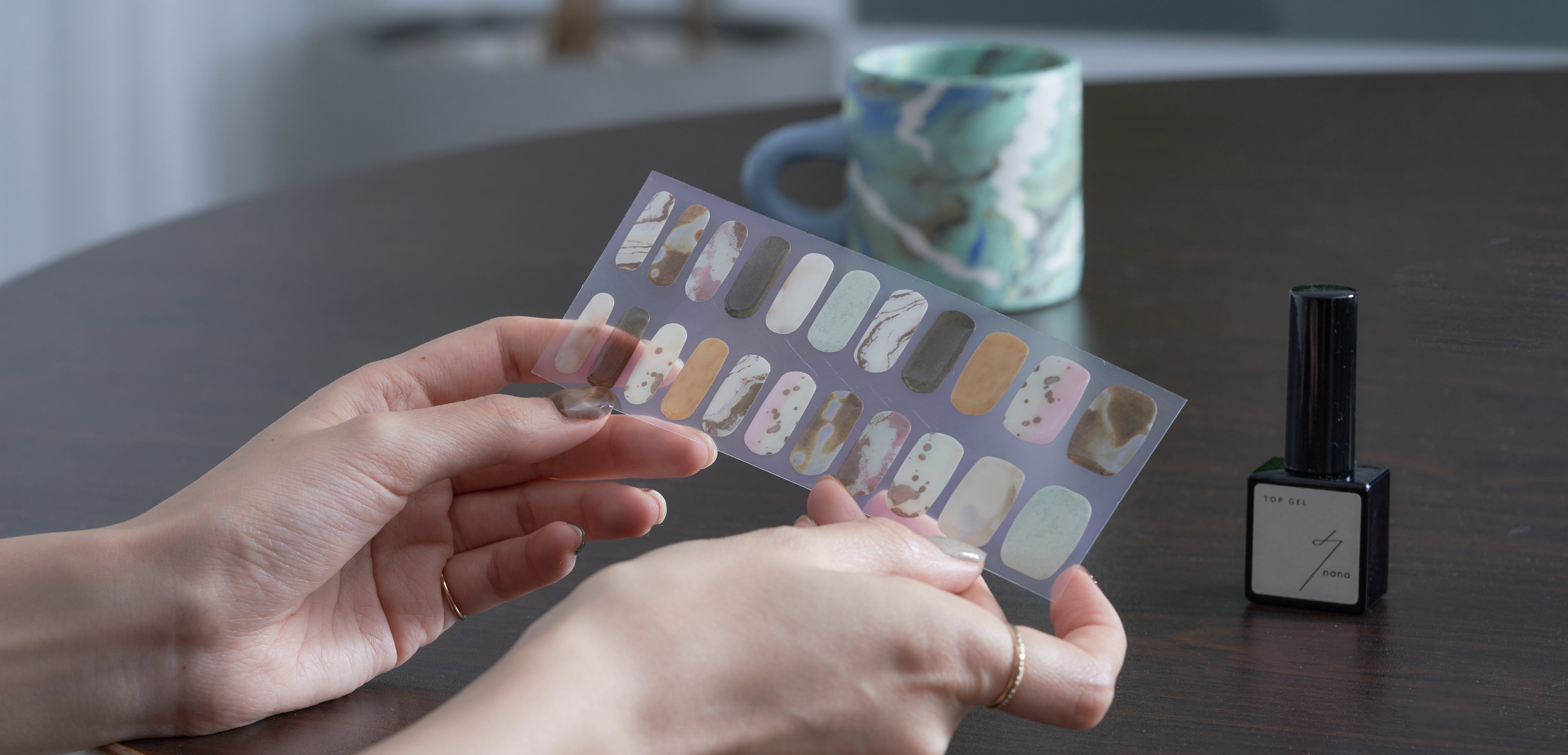 HOW TO USE | 貼るだけジェルネイルシール– 7nana