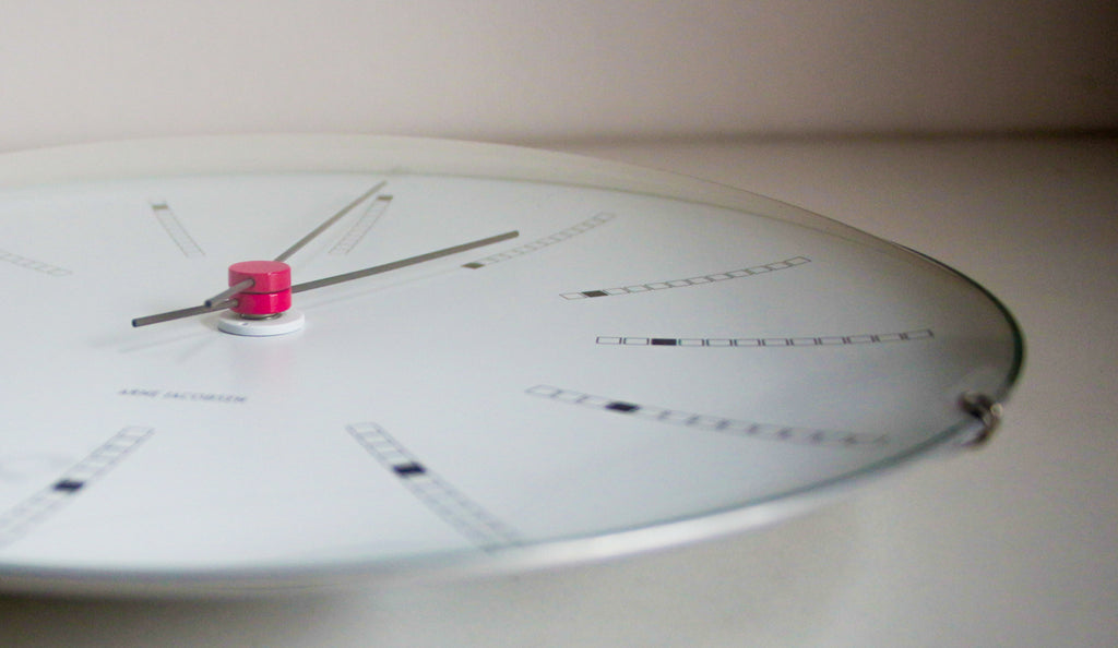 ARNE JACOBSEN Wall Clock Bankers 290mm ホワイト | Shinc lab