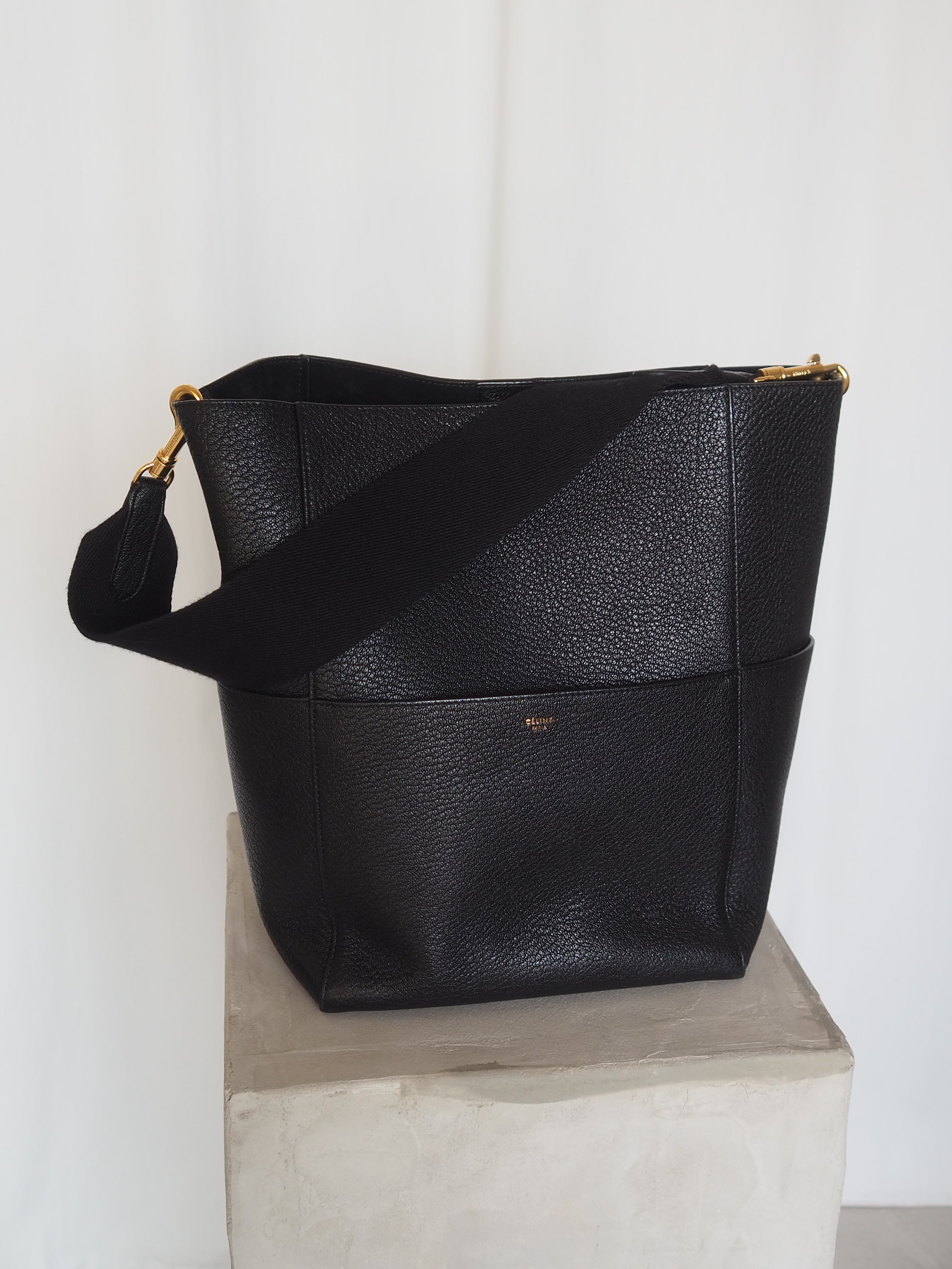 今も色褪せない「フィービー期 セリーヌ」の魅力とは？おすすめ