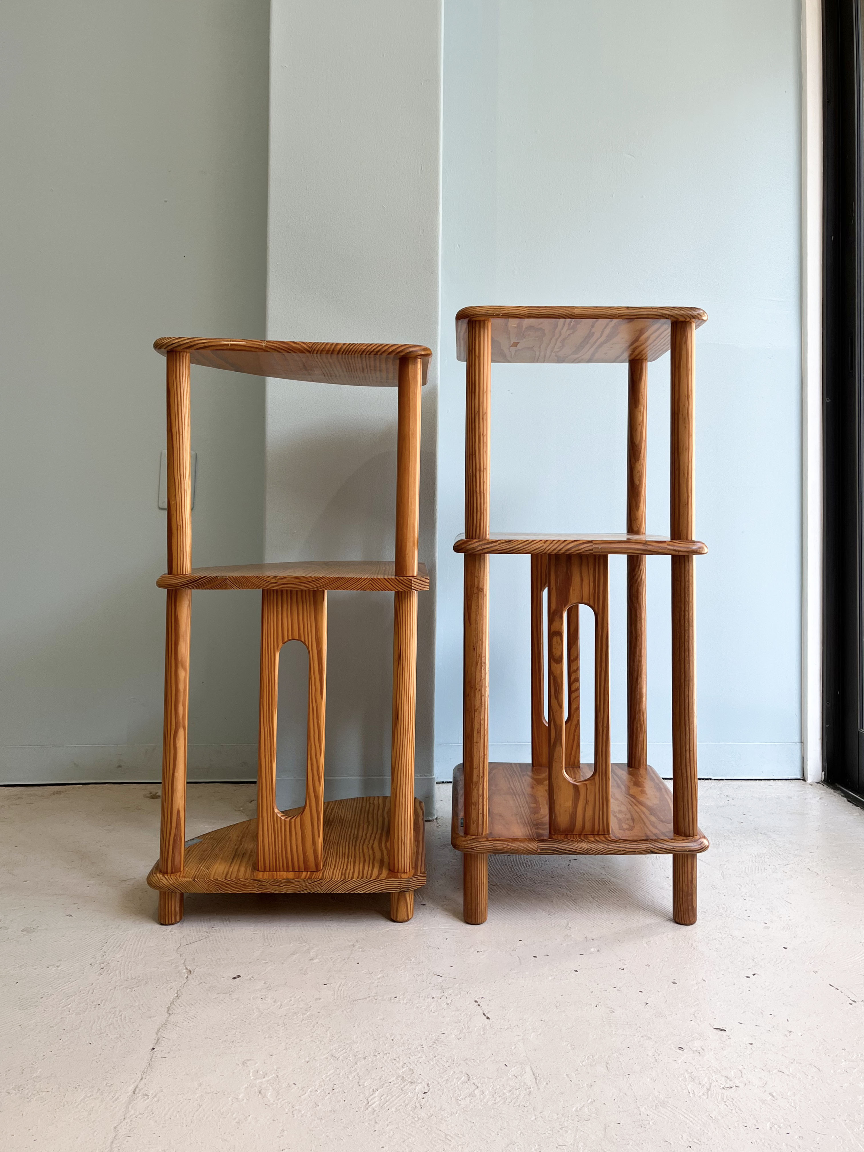 ジャパンヴィンテージ ナジコ パイン材 コーナーラック 昭和レトロ