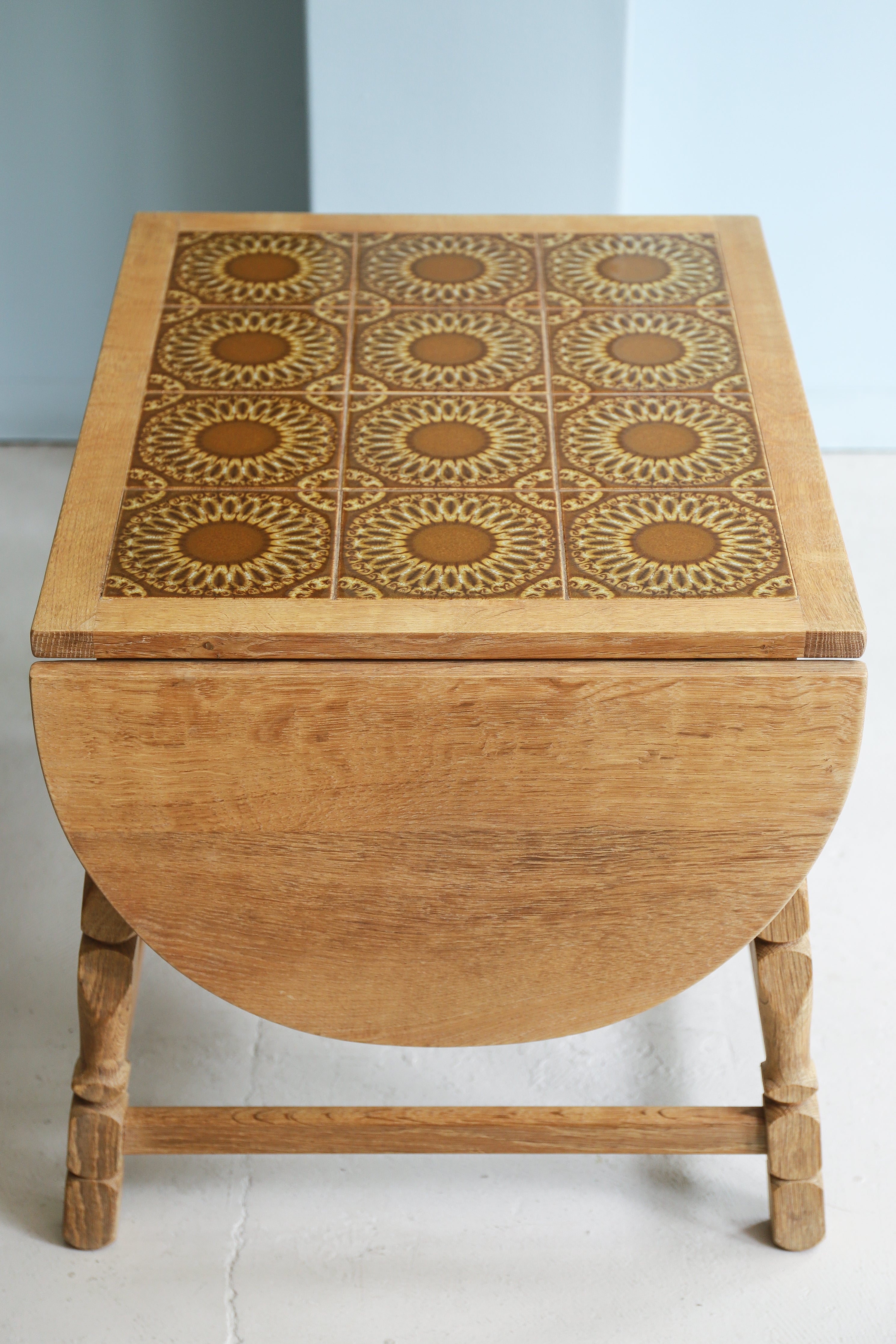 デンマークヴィンテージ コーヒーテーブル タイルトップ ドロップ