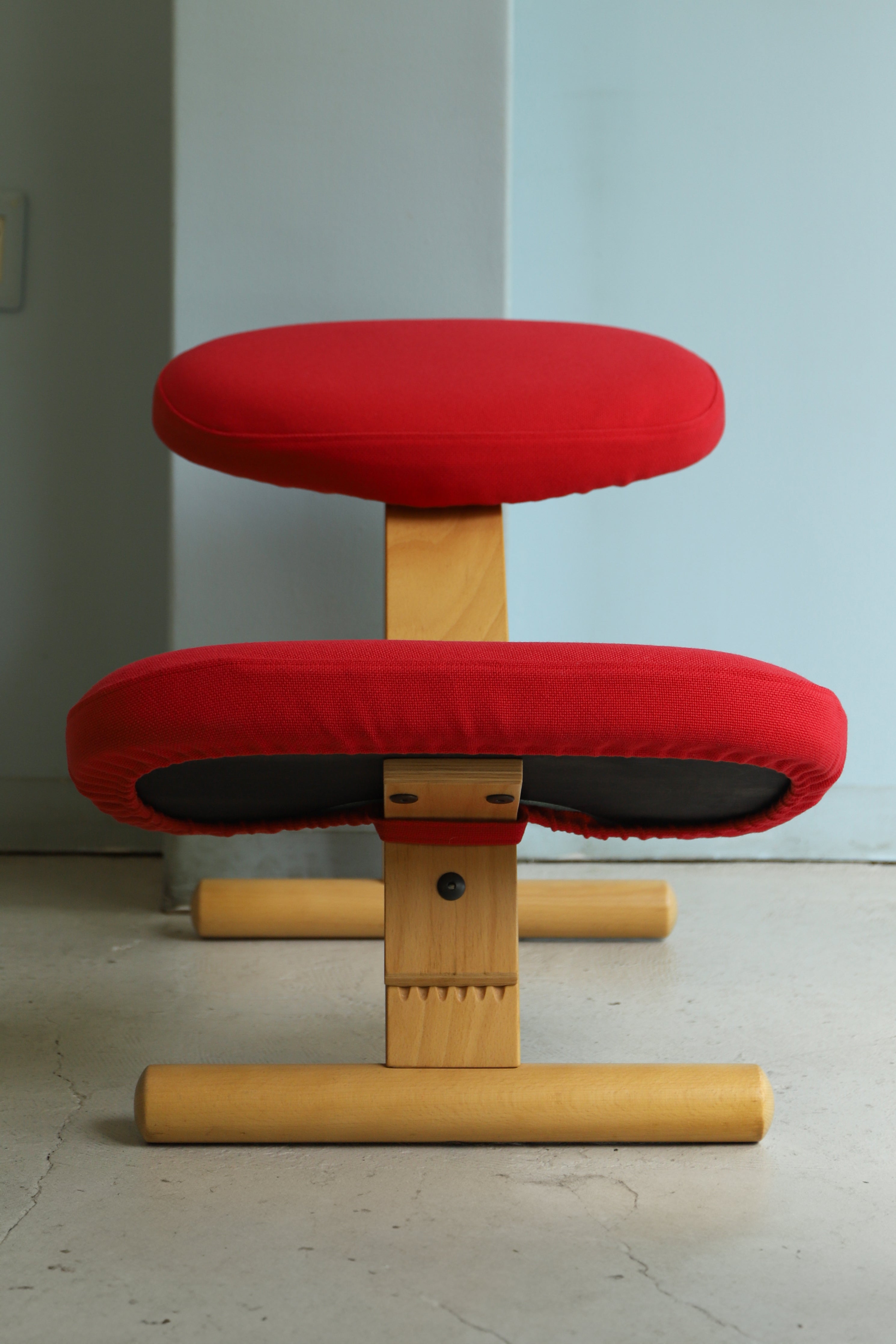 リボ バランスチェア イージー 北欧デザイン/Rybo Balance Easy Chair