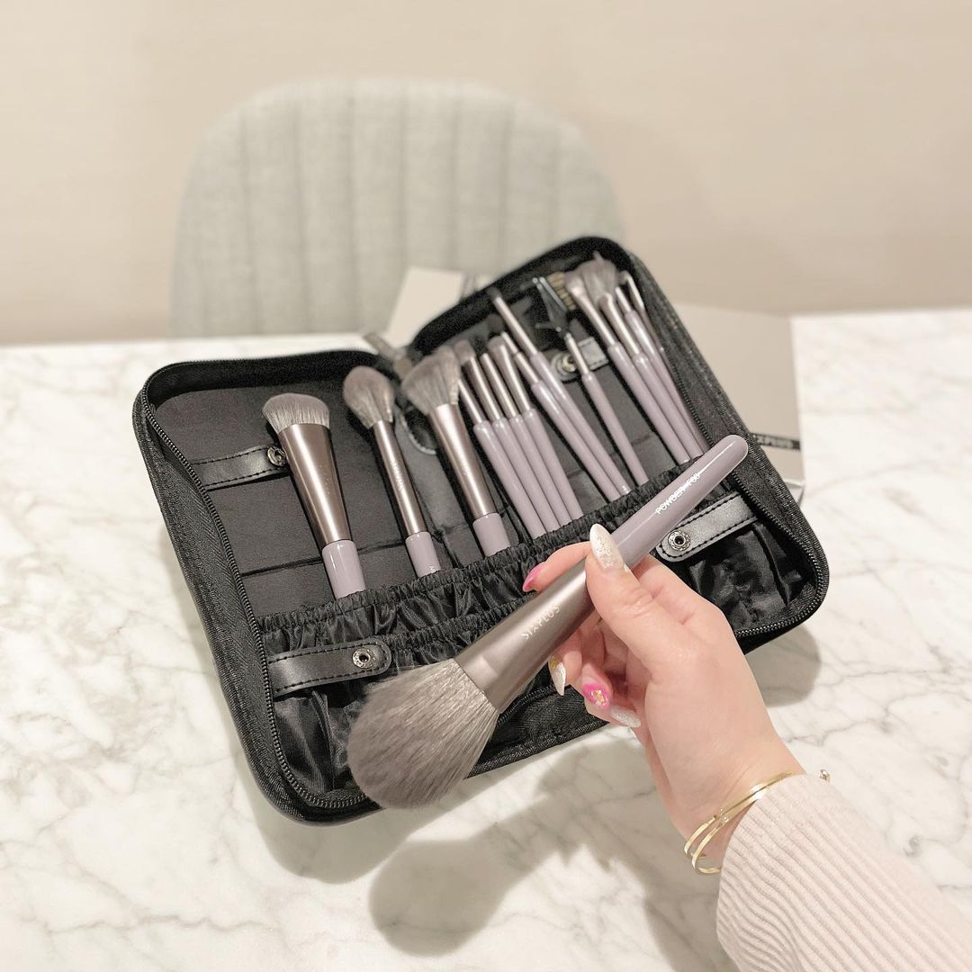 SIXPLUS メイクブラシ15本セット – SIXPLUS Tokyo