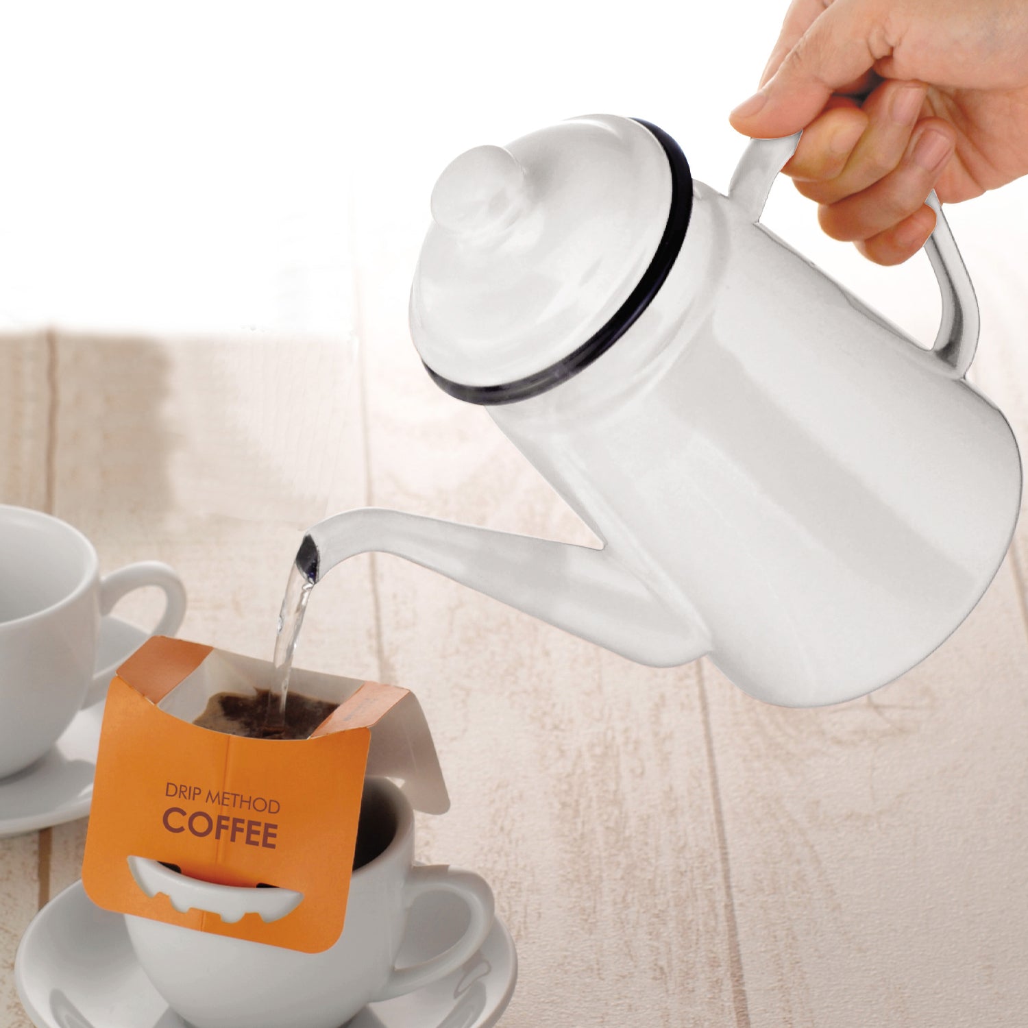 フェスカ ホーローコーヒーポット1.1L（ホワイト） — PEARL LIFE 公式