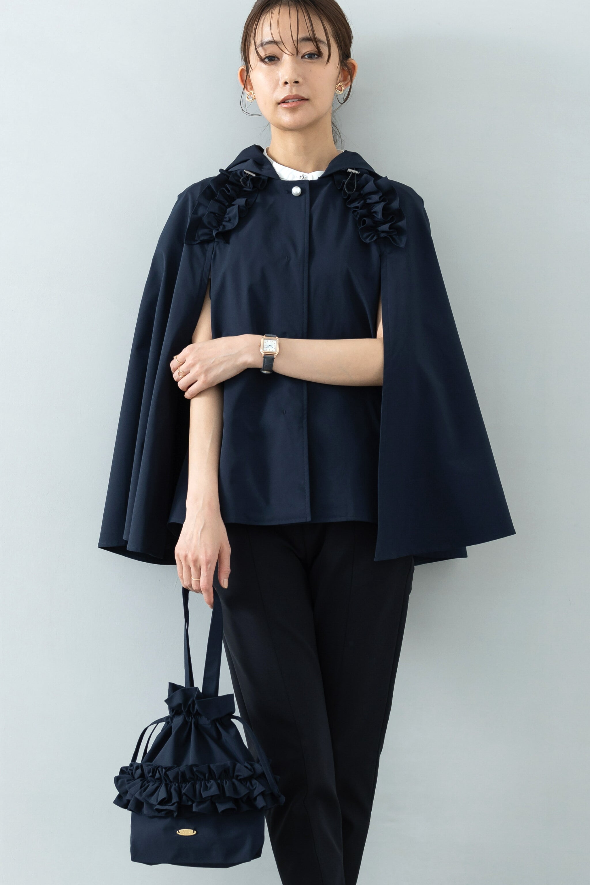 綺麗」も「上品」もあきらめない。Ame no chi Hareの撥水ネイビー