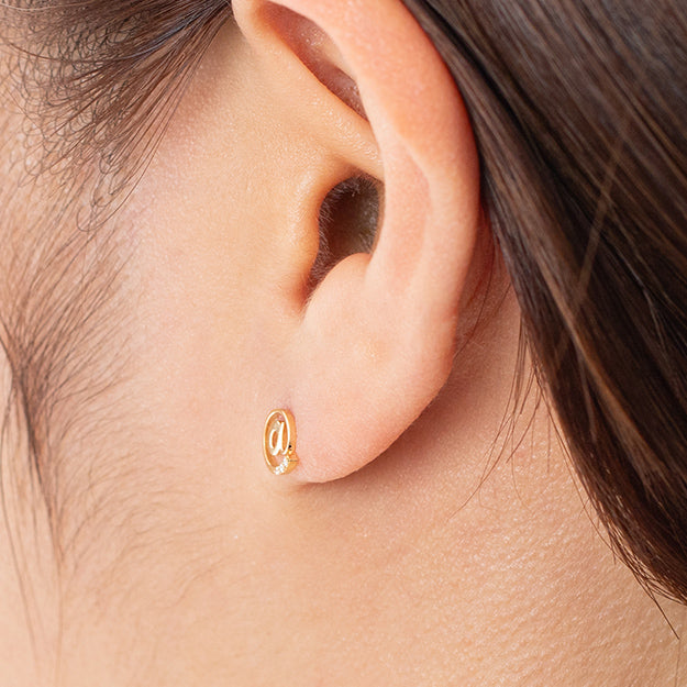 K18「アット」ピアス(片耳用)｜【オレフィーチェ】Orefice