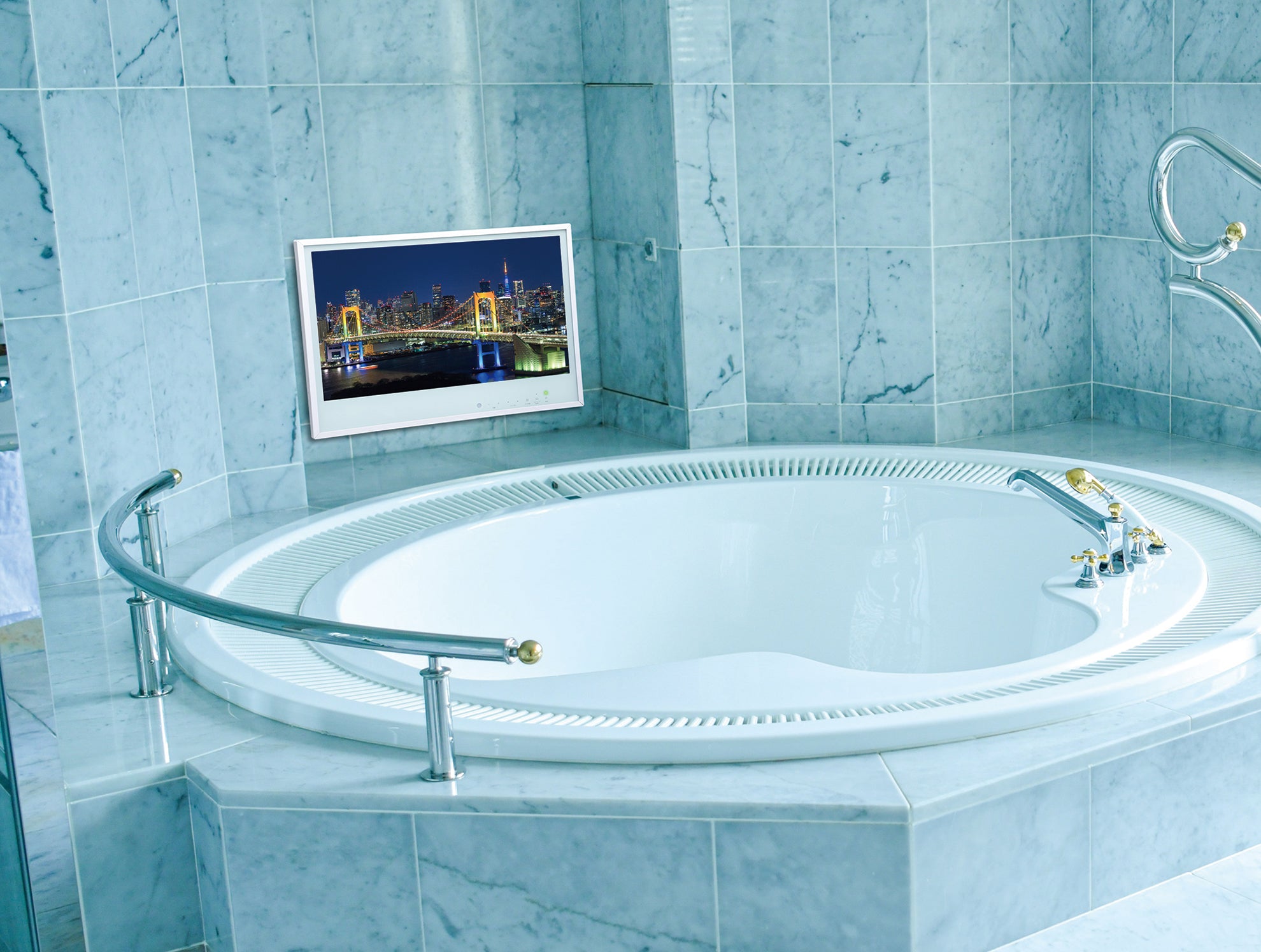 24V型浴室テレビ – ツインバード公式ストア