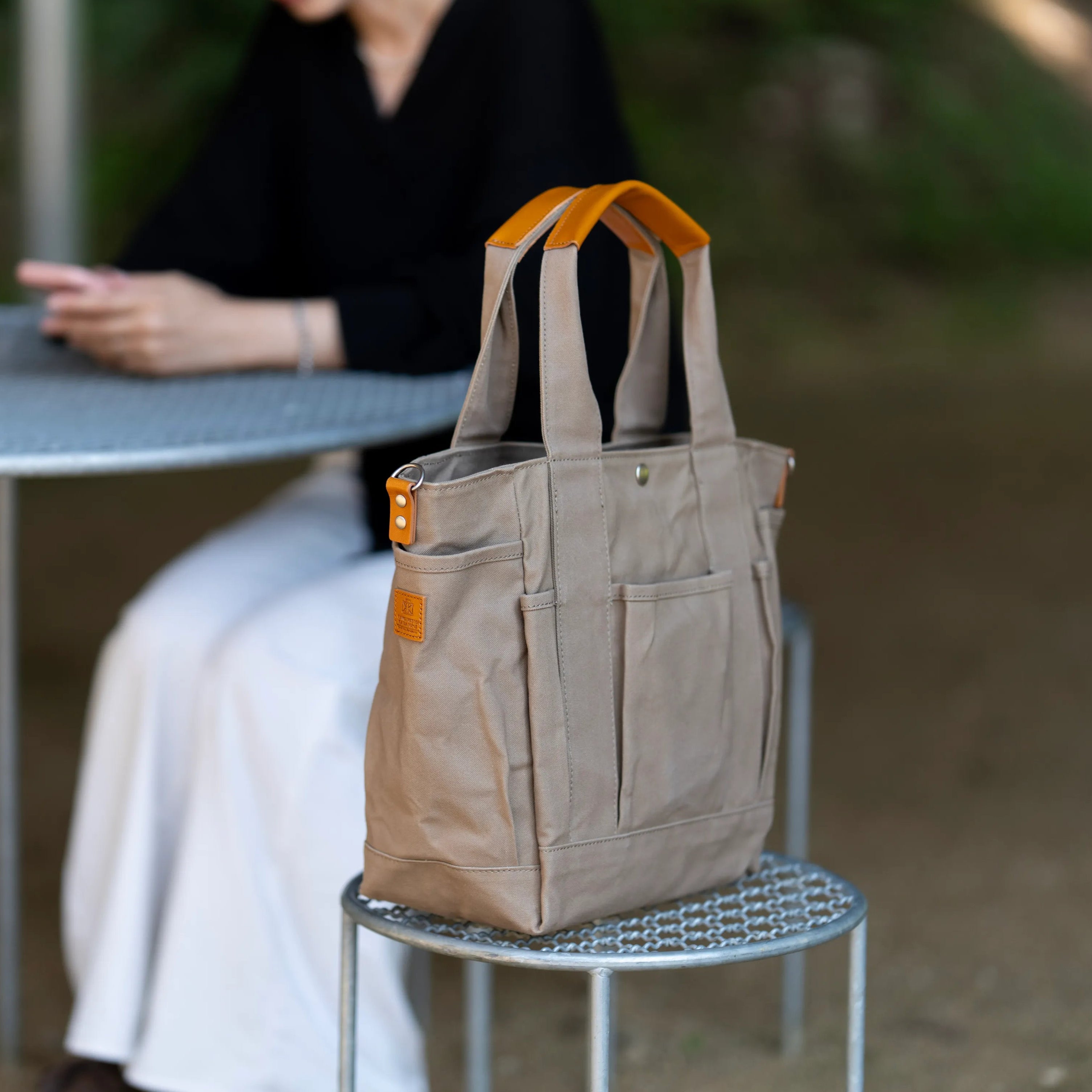 ポケットが沢山のガーデントート アーミーダック×栃木レザー grabe