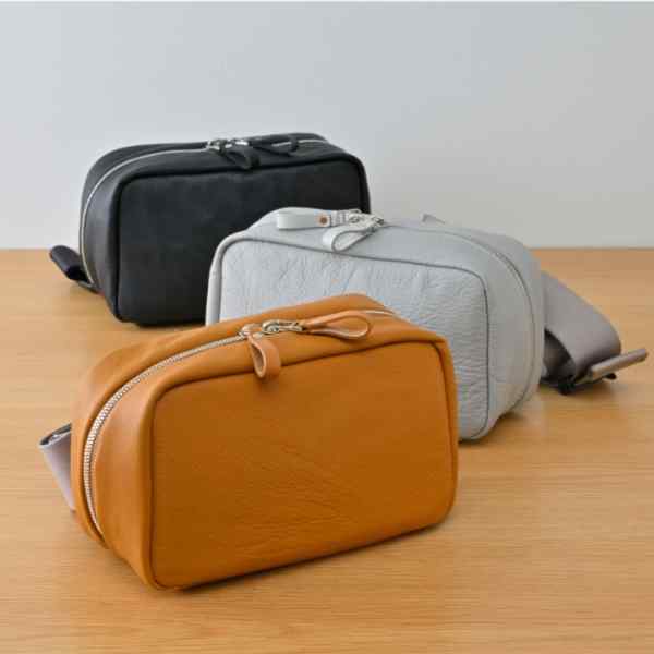 リニューアル】撥水レザーのボディバッグが新しくなって登場