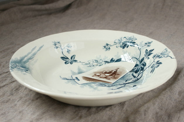 クレイユモントローの大きな深皿（器） フランスアンティーク食器