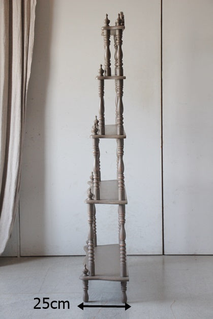 グレージュが素敵なナポレオンシェルフ（高さ145cm） フランス