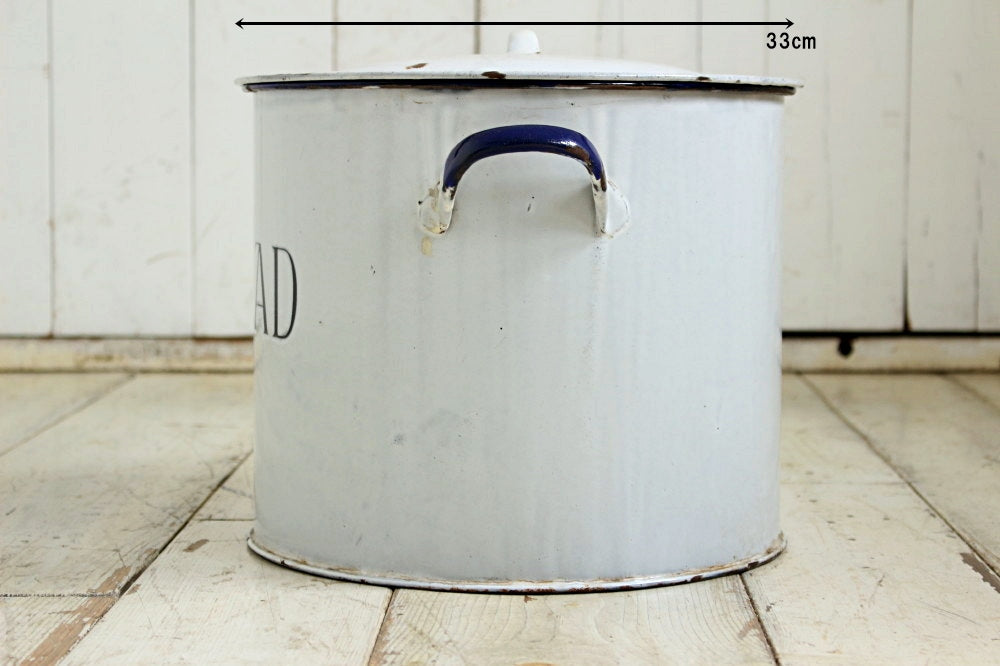 レアな丸型ホーローブレッド缶 イギリスアンティークキッチン雑貨