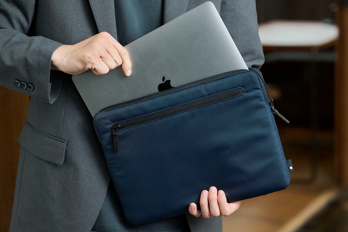 よりスマートに！おすすめパソコンケース特集 – Incase(インケース