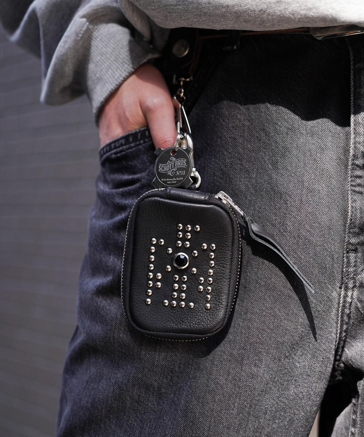 FLOWER STUDS LEATHER KEY HOLDER/フラワースタッズ レザー