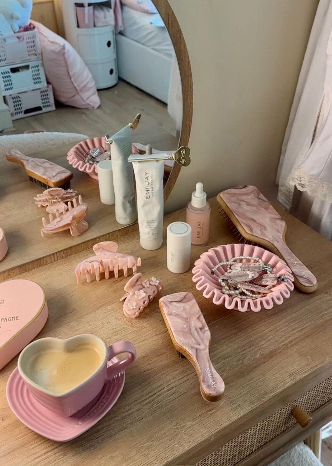 Pink Chantilly 2025 ‐ Emi Jay