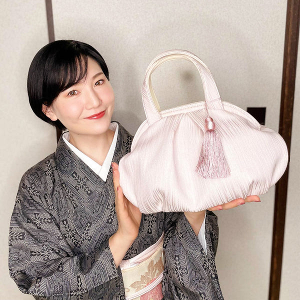 IWASA きものすなお×岩佐 タッセル ハンドバッグ 銀鈴 GINRIN IWASA