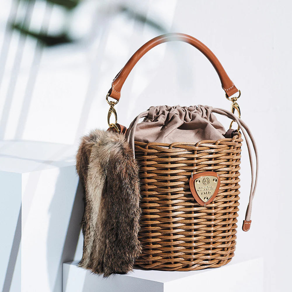 籐かごバッグの魅力は？人気の形状・おすすめシーンもご紹介 – ATAO