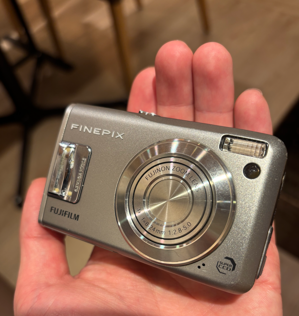 極美品・付属品完備】FUJIFILM FinePix F31fd 富士フイルム Amazon