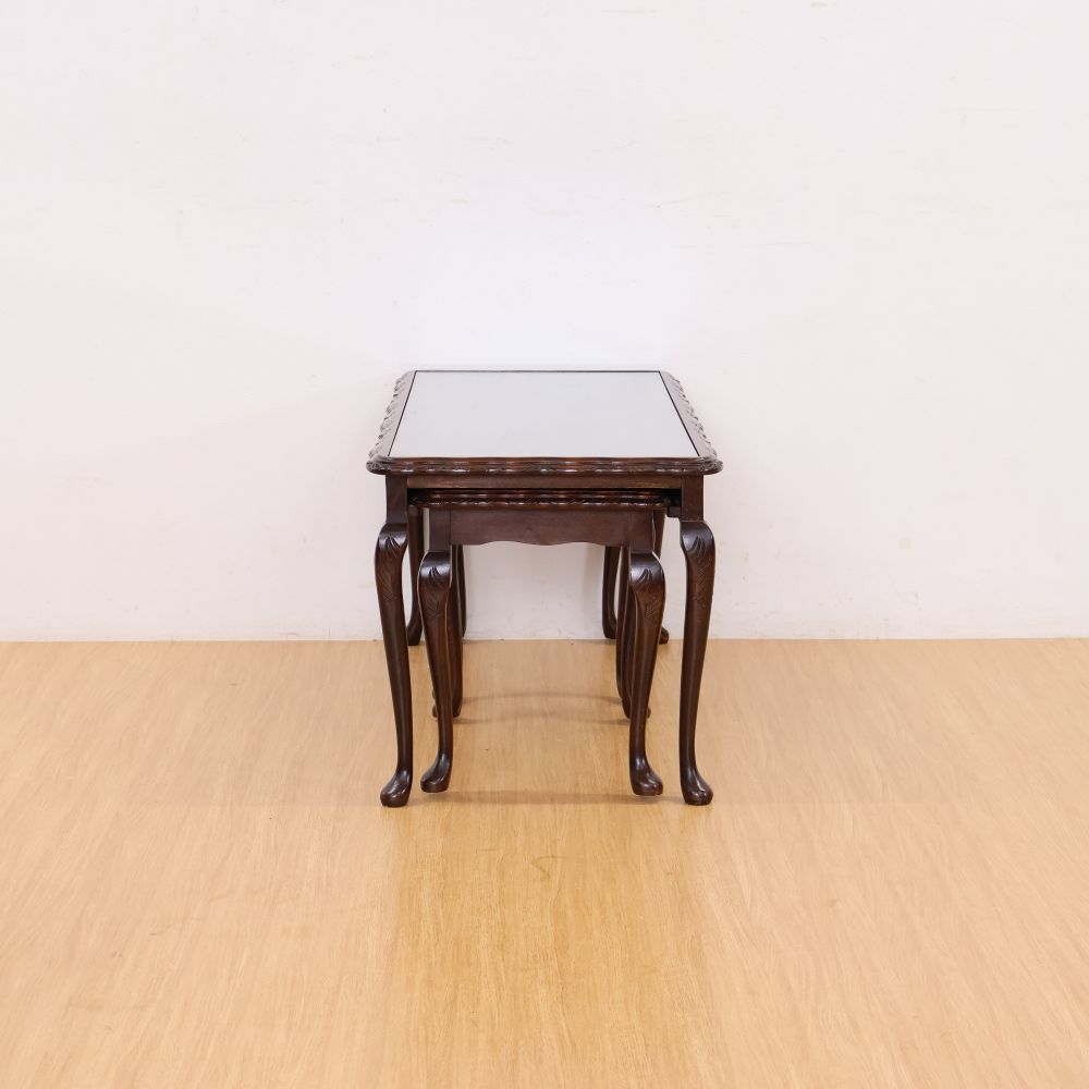 猫足がエレガントです♪ ネストテーブル VC114-009 – アンティーク家具