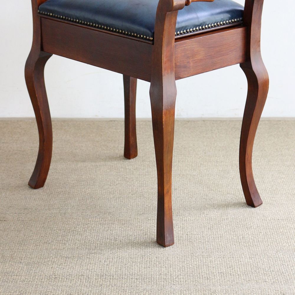 座面は収納ボックス♪ アンティーク・ピアノスツール VC103-229