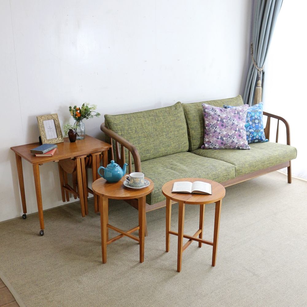 可愛いミニテーブルが4つ♪ ネストテーブル VC103-237｜ヴィンテージ