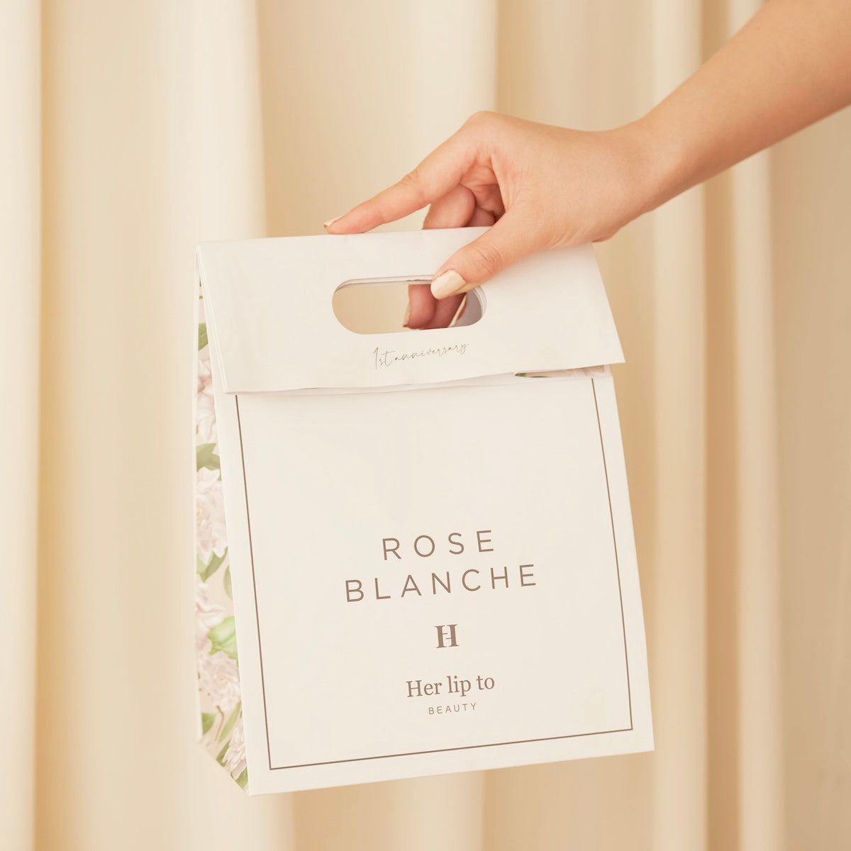 ROSE BLANCHE 1st Anniversary