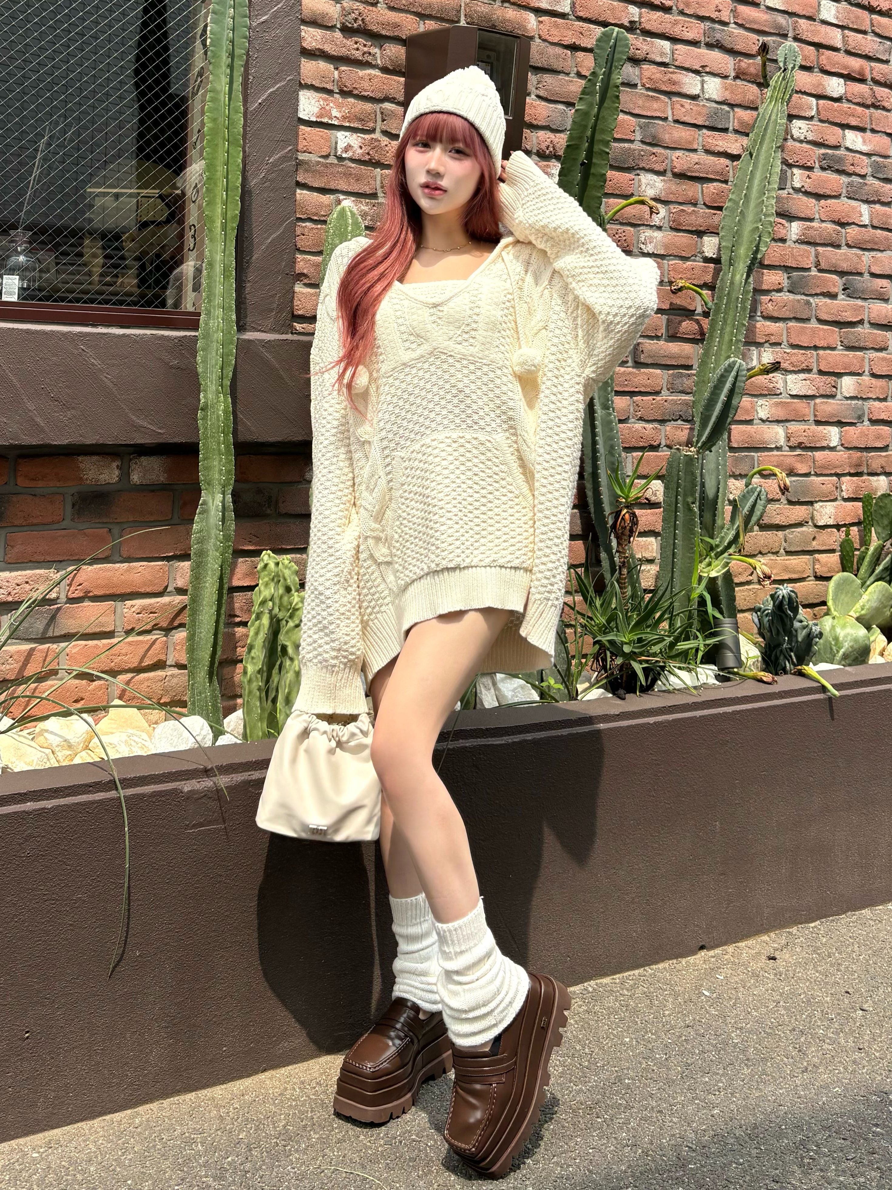 ケーブルDDロゴVネックニットフーディ – Darich (ダーリッチ)