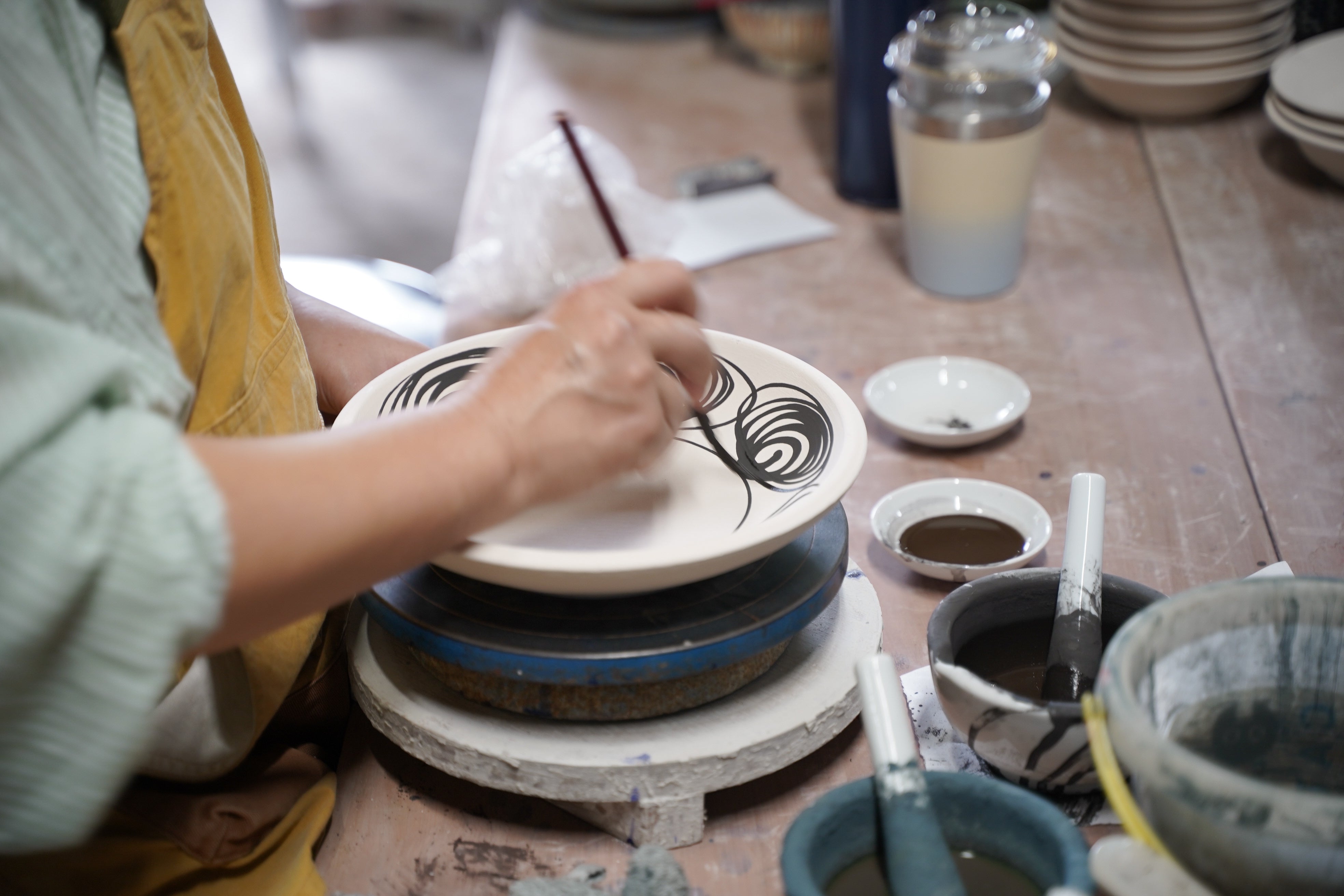 瀬戸本業窯｜馬の目皿（6.5寸） – Masukichi -Pottery & Souvenir