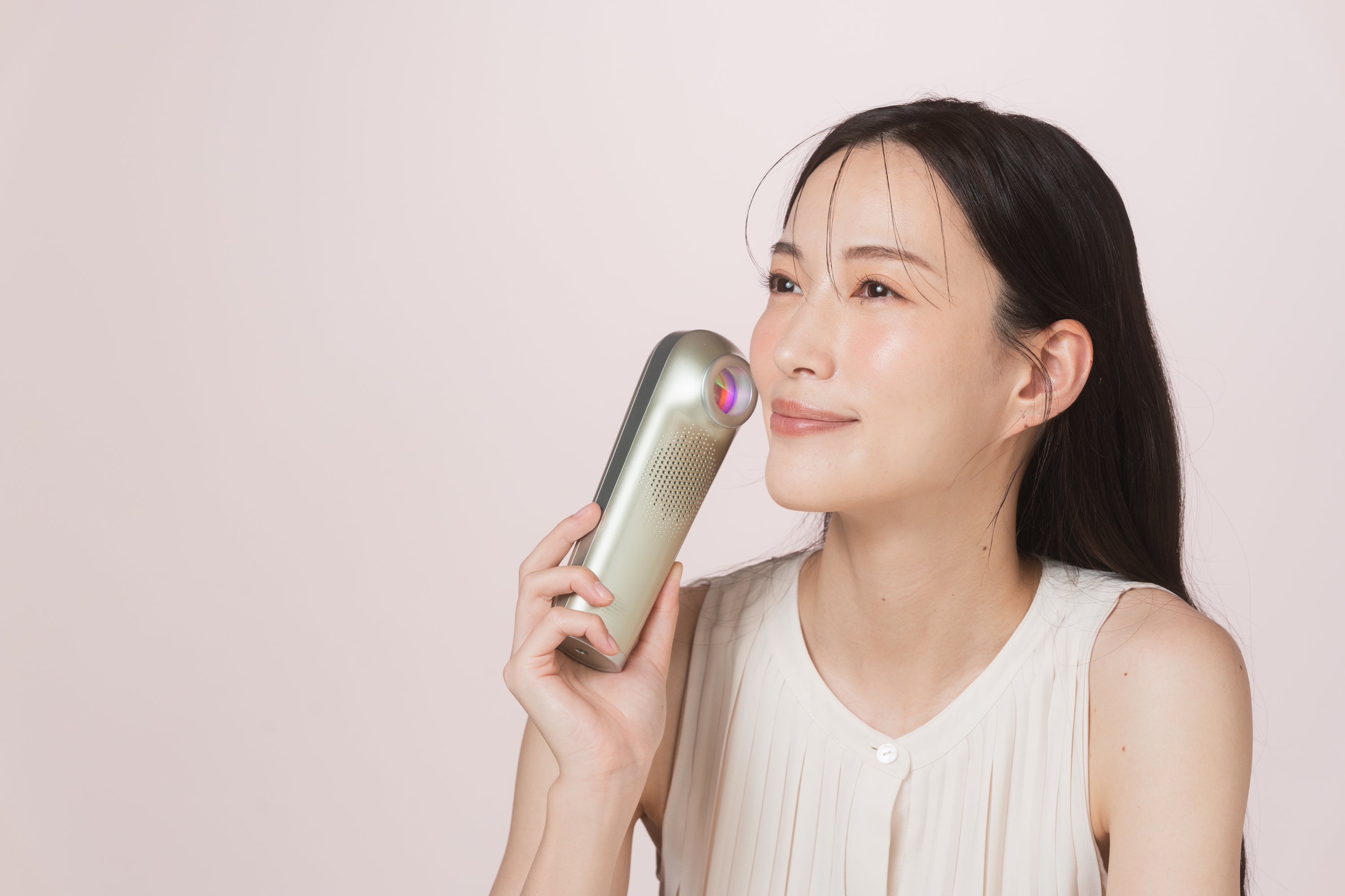 LINKA スノーフラッシュ（光エイジングケア美顔器）