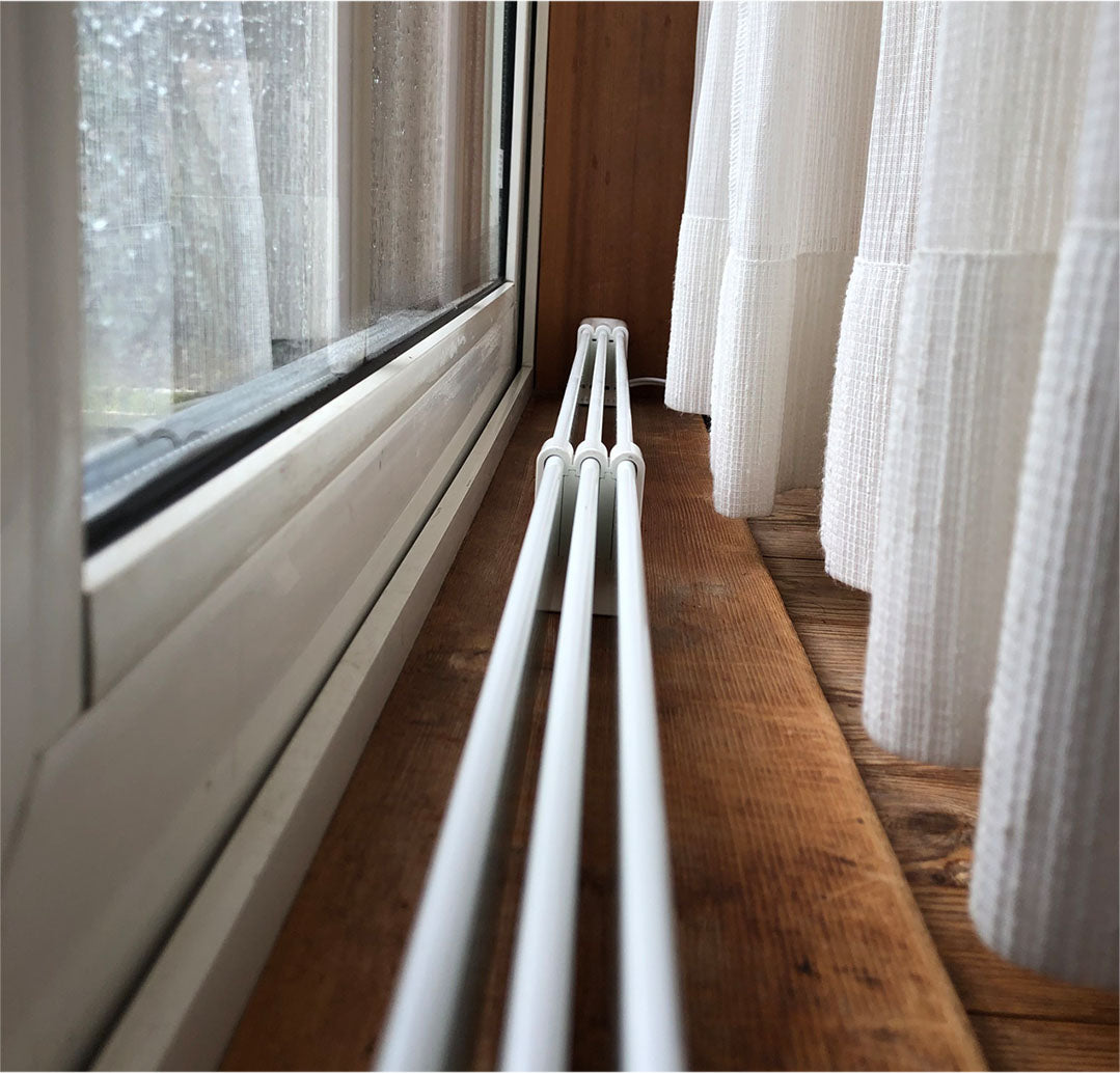 窓から部屋の寒さを解決する森永ウインドーラジエーター。W/R-1200